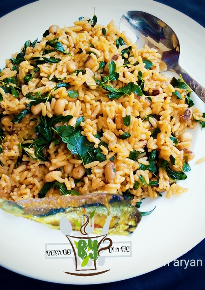 A picture of Local Jollof Rice with moringa.
