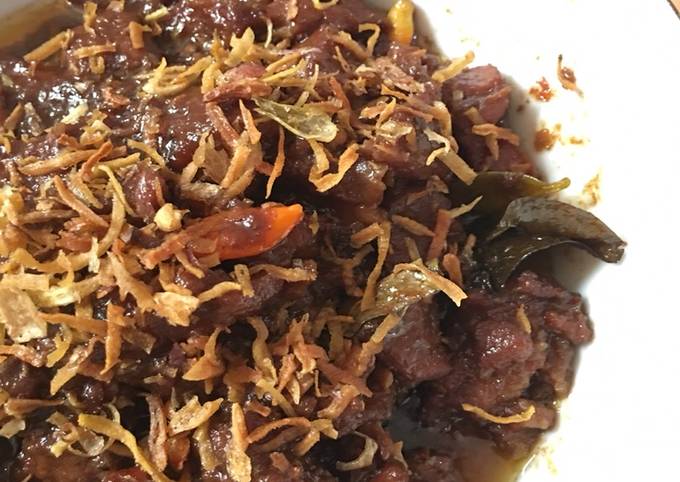 Bagaimana Membuat Krengseng daging kambing yang Lezat