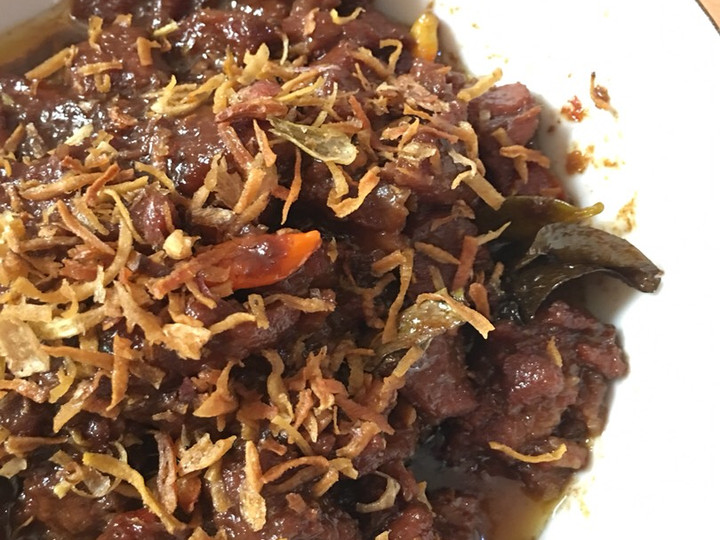 Bagaimana Membuat Krengseng daging kambing yang Lezat