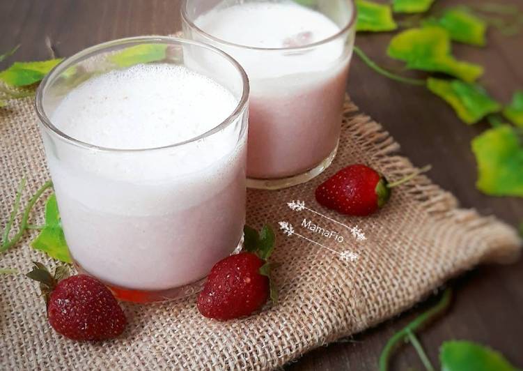 Langkah Mudah untuk Menyiapkan Strawberry Smoothies non Sugar Anti Gagal