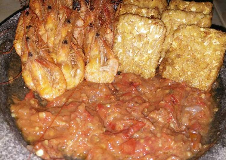 Resep Udang dan tempe penyet sambel terasi oleh niyan 