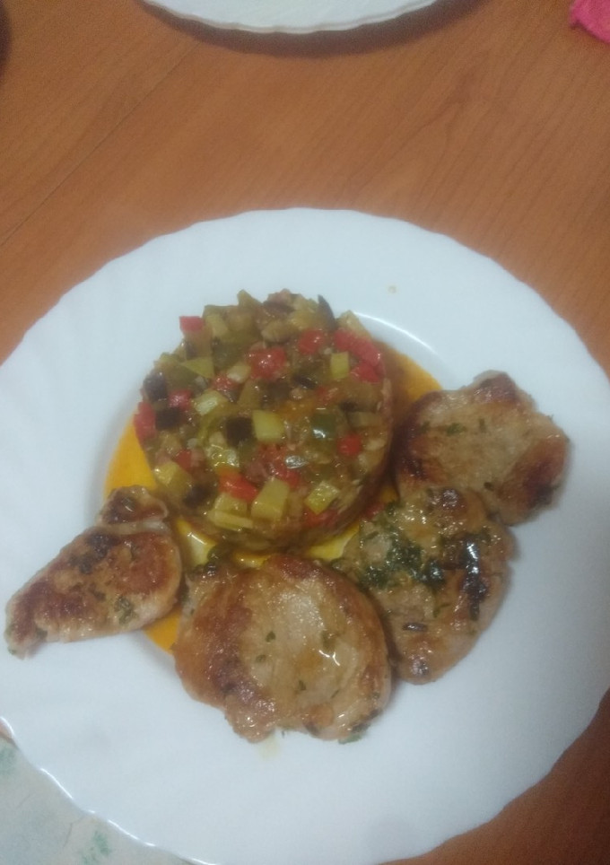 Una foto de Solomillo a la plancha con mi pisto