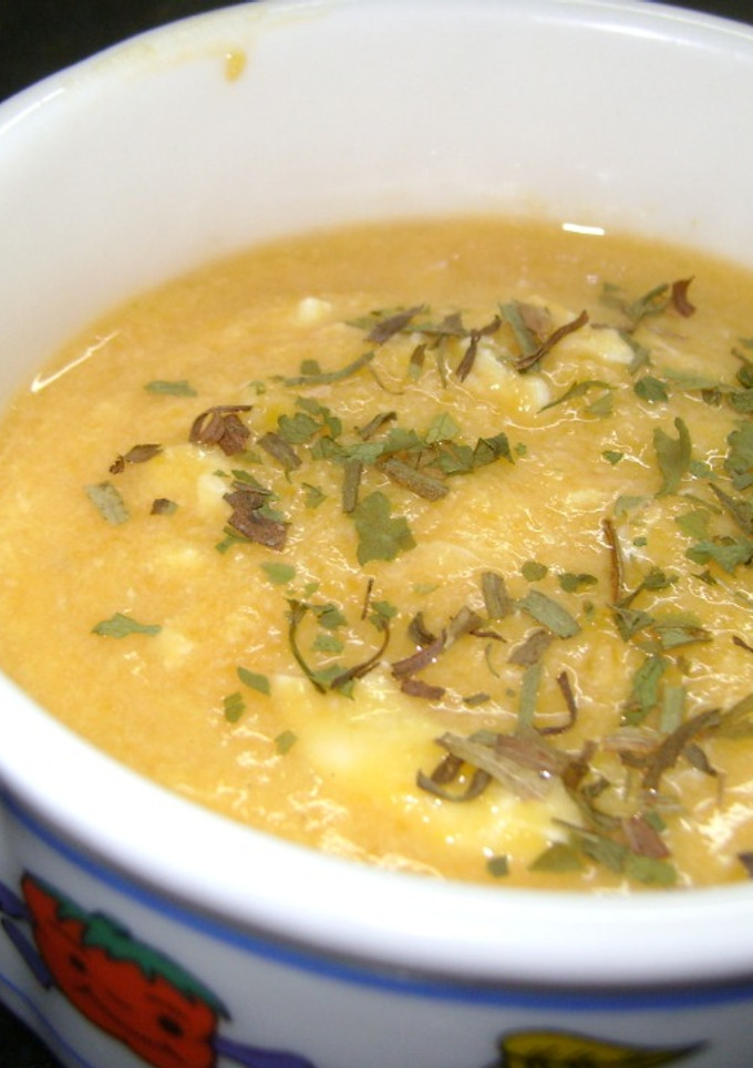Una foto de Sopa casera de zapallo - fácil y saludable