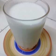 A picture of Banana, vanilla milk shake.