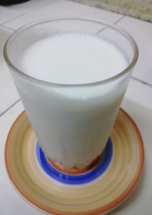 A picture of Banana, vanilla milk shake.