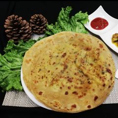 A picture of Aloo paratha.