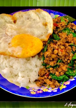 Hình của món Thịt Heo Xào Húng Quế.