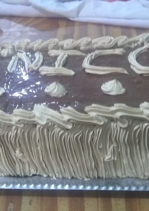 Una foto de Torta de chocolate con bizcochuelo económico