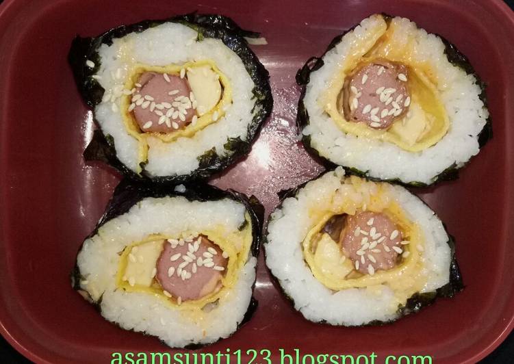 Nasi Gulung / Sushi Sederhana