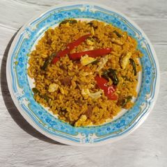 A picture of Chinese fried rice.