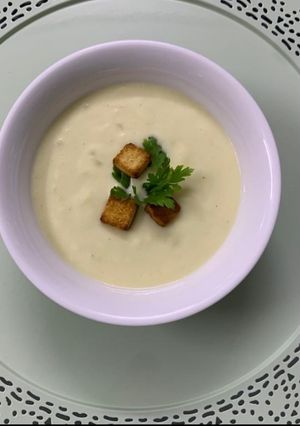 صورة لوصفة شوربة بالجبنة لذييذة 🥣