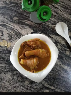 A picture of Spicy Chicken Bouillon Soup.