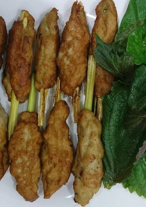 Hình của món Chạo cá basa bọc sả.