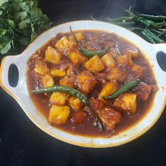 A picture of Schezwan paneer.