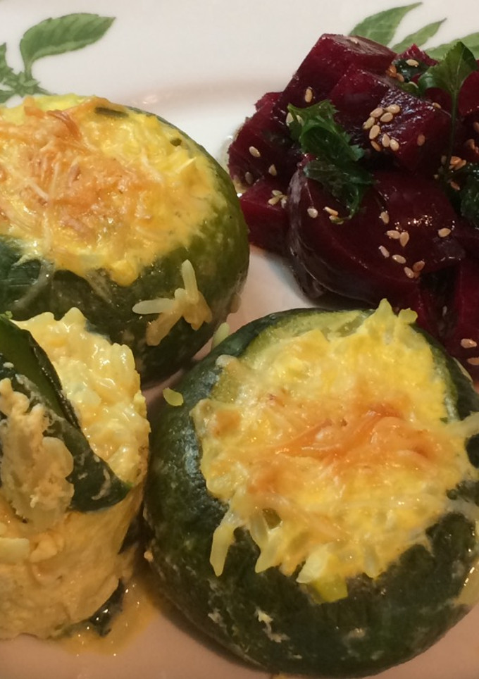Una foto de Zapallitos rellenos con arroz