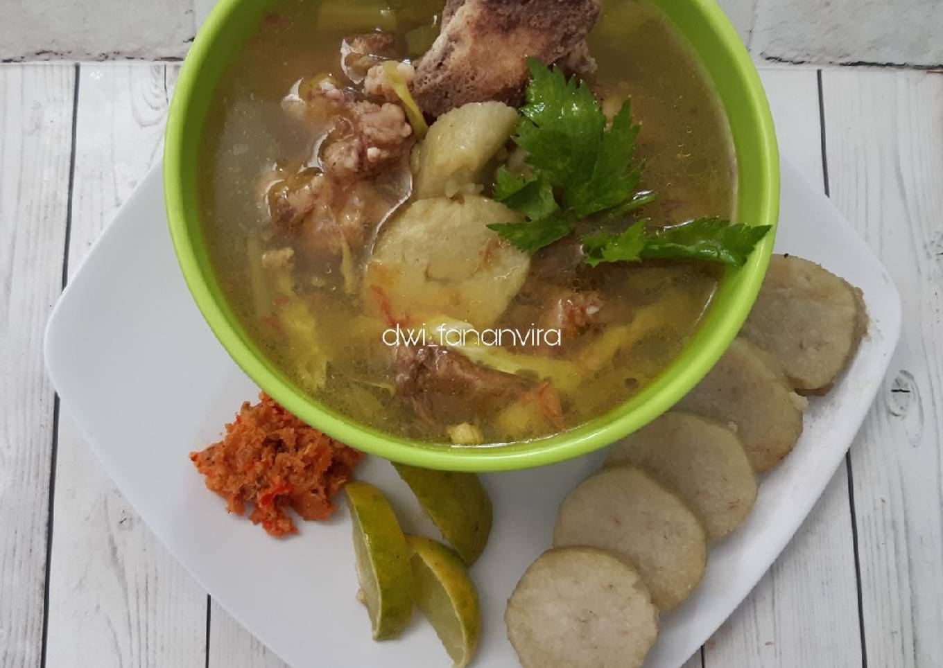439. Lontong Soto Madura