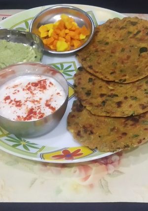બેસન બાજરીના ઢેબરા(Besan bajri dhebra recipe in Gujarati) રેસીપી મુખ્ય ફોટો