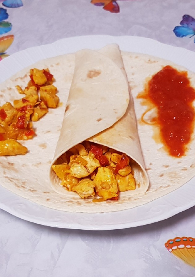 Una foto de Fajitas de pollo a mi manera 😊