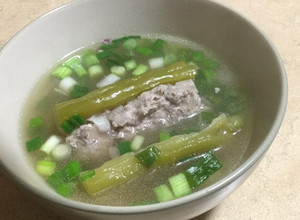 Hình của món Canh khổ qua dồn thịt.