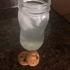 A picture of My amazing picnic lemonade.