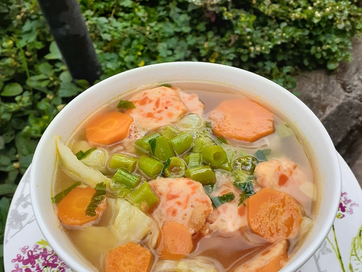 Resep: Sop sayur bakso favorit rumah Untuk Pemula