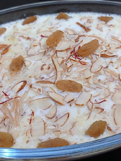 सेवई की खीर(Sevai ki kheer recipe in hindi) रेसिपी मुख्य फोटो