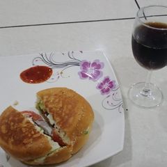 A picture of Burger.