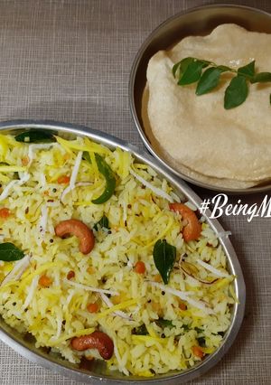 A picture of Thengai Sadam / South Indian Coconut Rice.