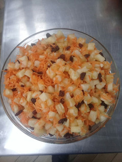A picture of Pineapple carrot salad.