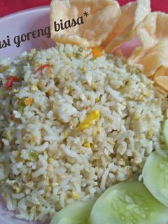 Foto resep *nasi goreng biasa*
