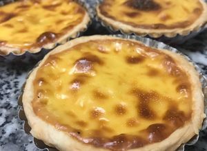Hình của món Bánh trứng. Egg tart.