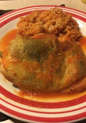 Una foto de Chiles rellenos