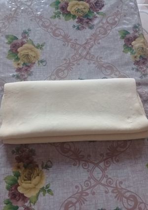 A picture of Croissants dough.