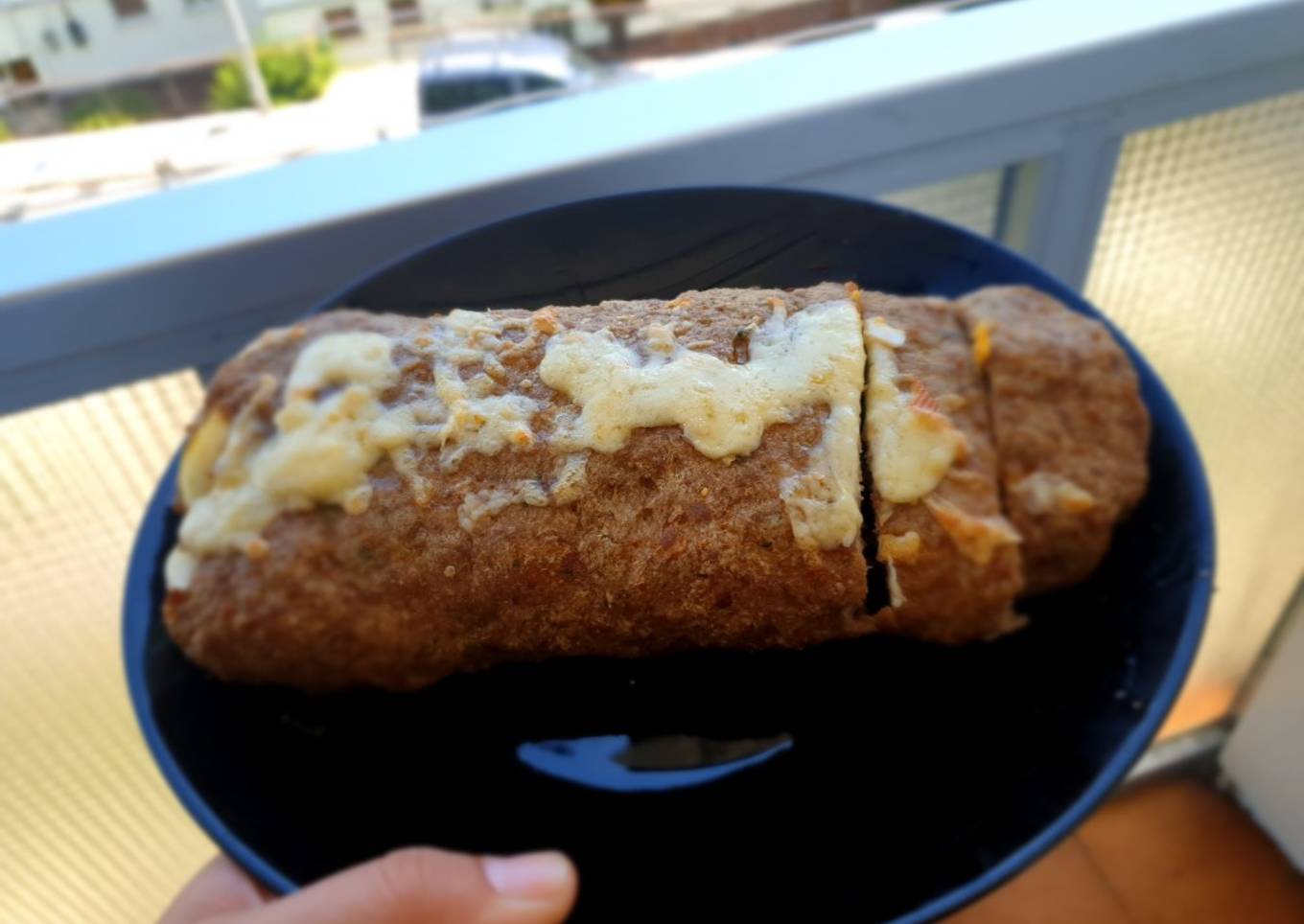 Pastel de carne picada relleno con verduras