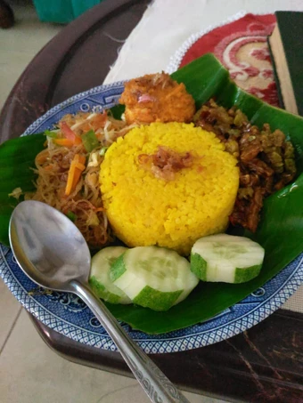 Langkah Mudah untuk Menyiapkan Resep Nasi kuning magiccom, gampang,harum,punel yang Lezat Sekali Anti Ribet, Bikin Ngiler