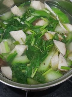 Hình của món Canh bí xanh, nấm đùi gà.