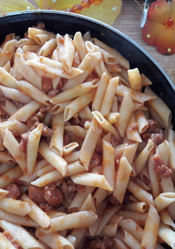 Una foto de Macarrones con tarmenetas (chorizo)