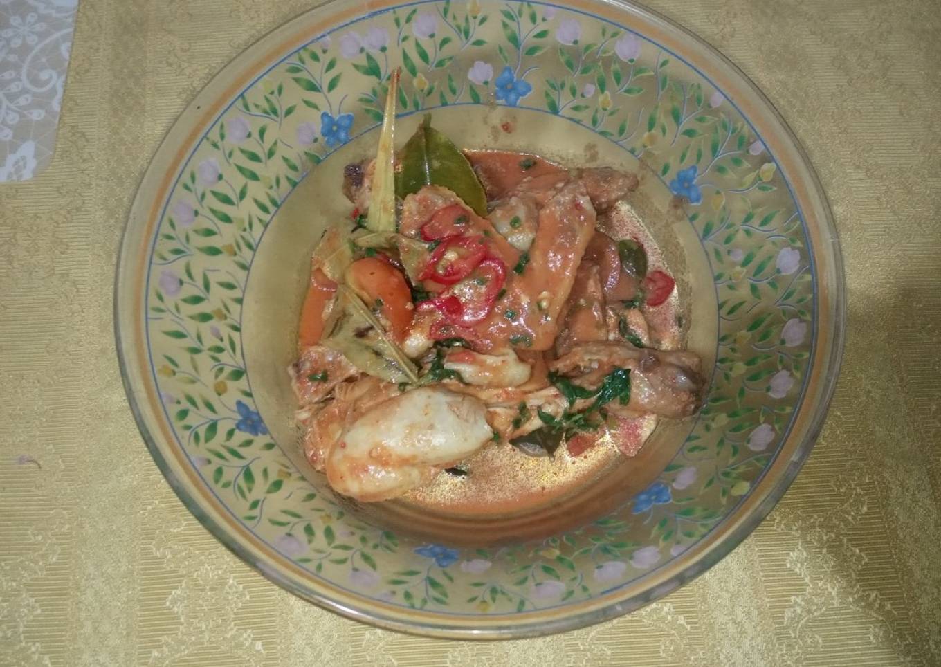 ayam woku dengan basil
