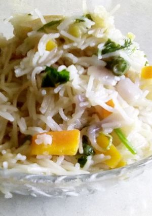 A picture of Semiya (vermicelli) upma.