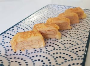 รูปของ ไข่ม้วนชีส (ลองใช้มอสซาเรลล่าชีส)