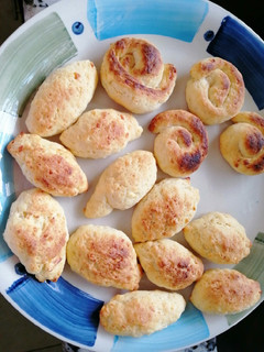 Una foto de Palitos o bizcochos con queso