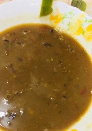 A picture of Black eyed beans/pea soup.