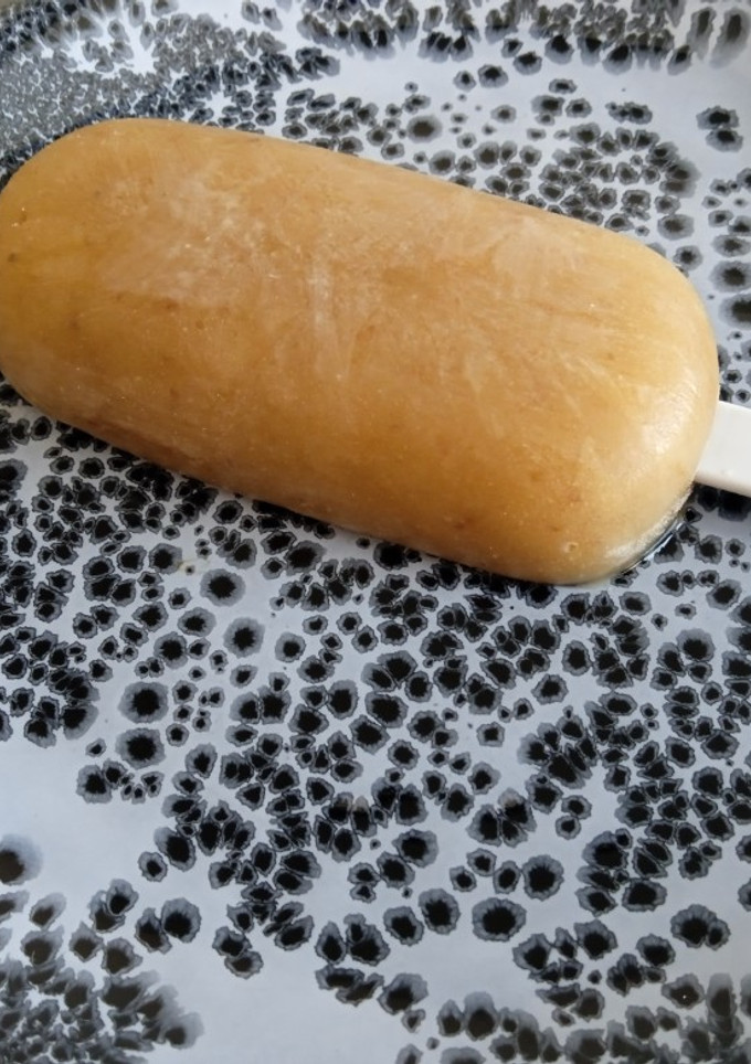 Una foto de Helado de plátano y dátiles