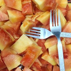 A picture of Papaya chaat.