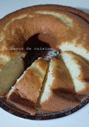 Une photo de Gâteau au yaourt nature ☕