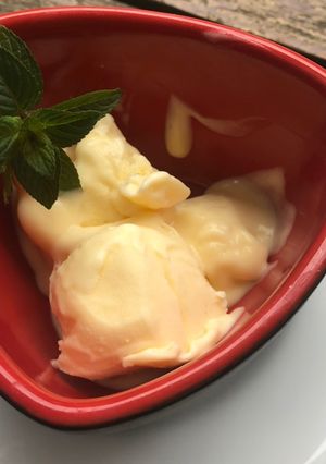 Una foto de Keto (o no)- Helado crema de limón
