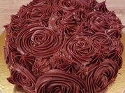 Une photo de ganache montée chocolat noir