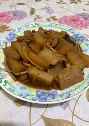 香菇蠔油燉蘿蔔 的食譜成品照片
