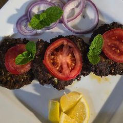 A picture of Chapli kabab.