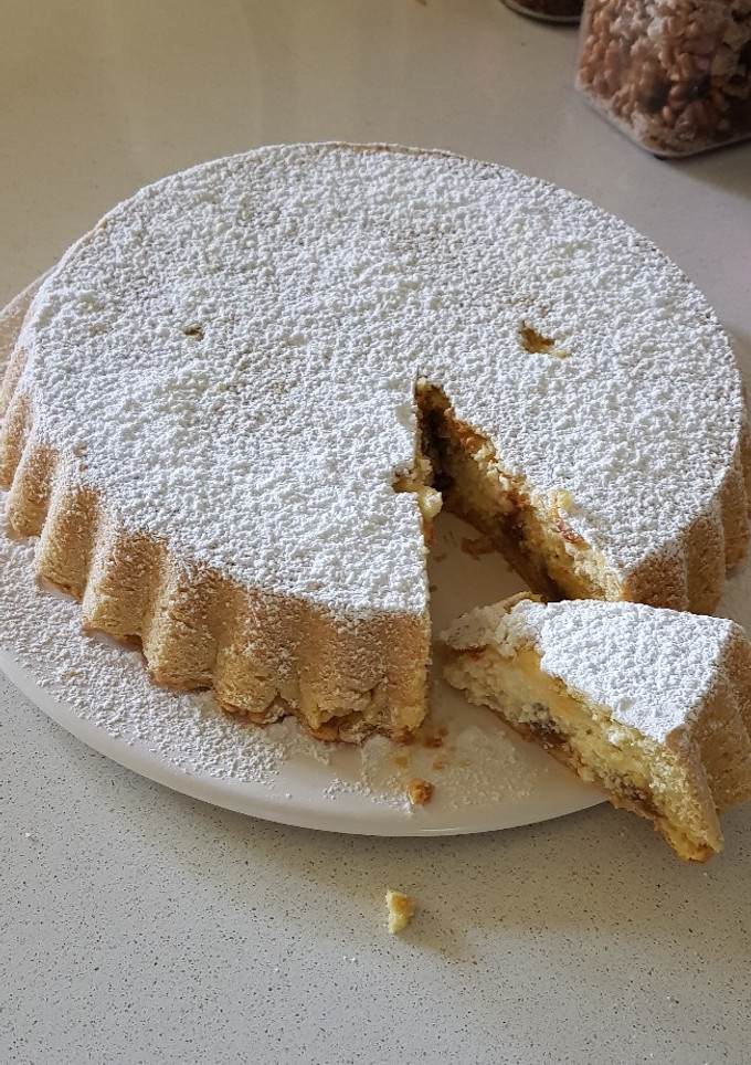 Una foto de Tarta de ricota con dulce de leche